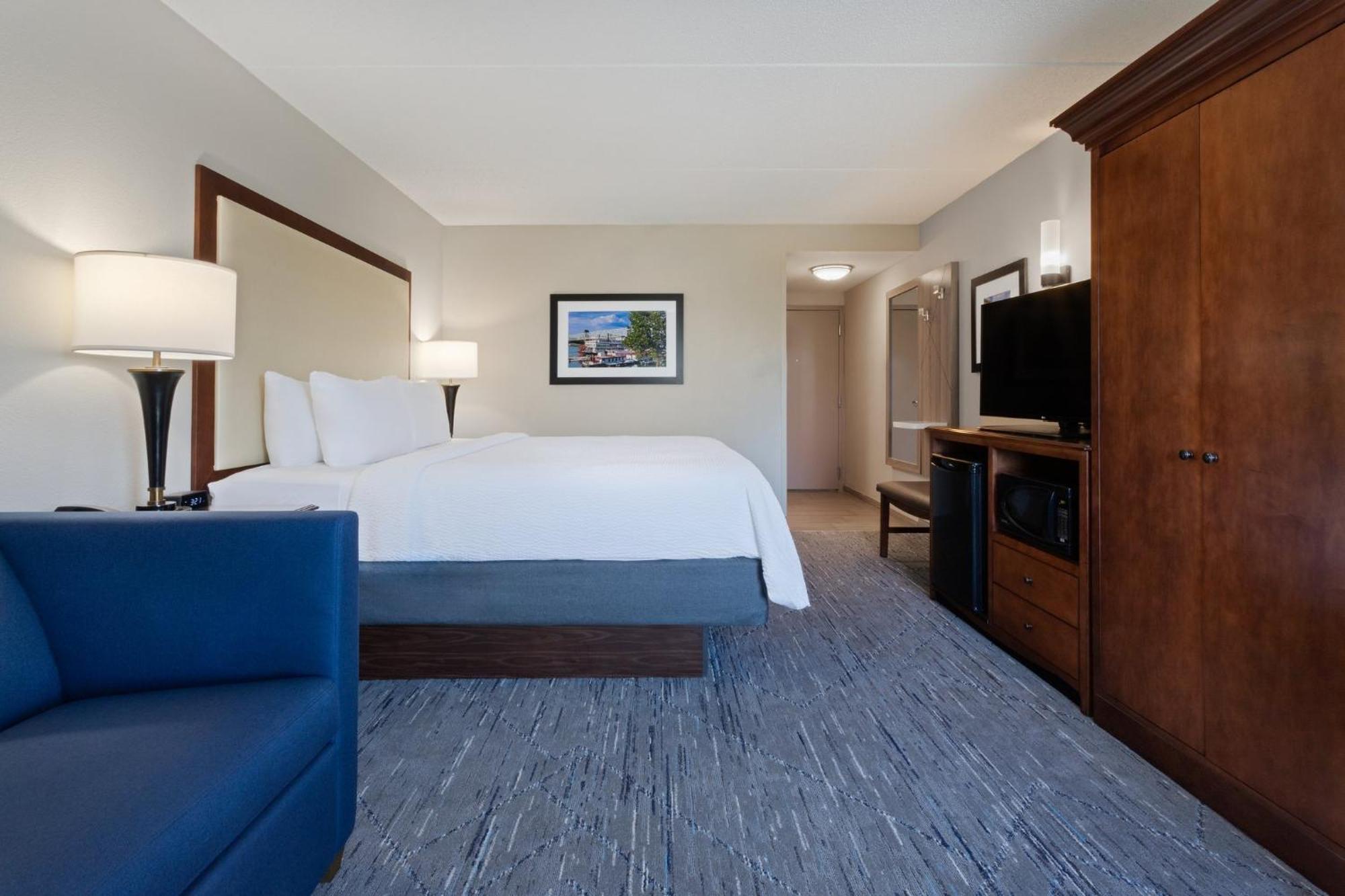 Holiday Inn Express & Suites Cincinnati Riverfront By Ihg Covington Eksteriør billede