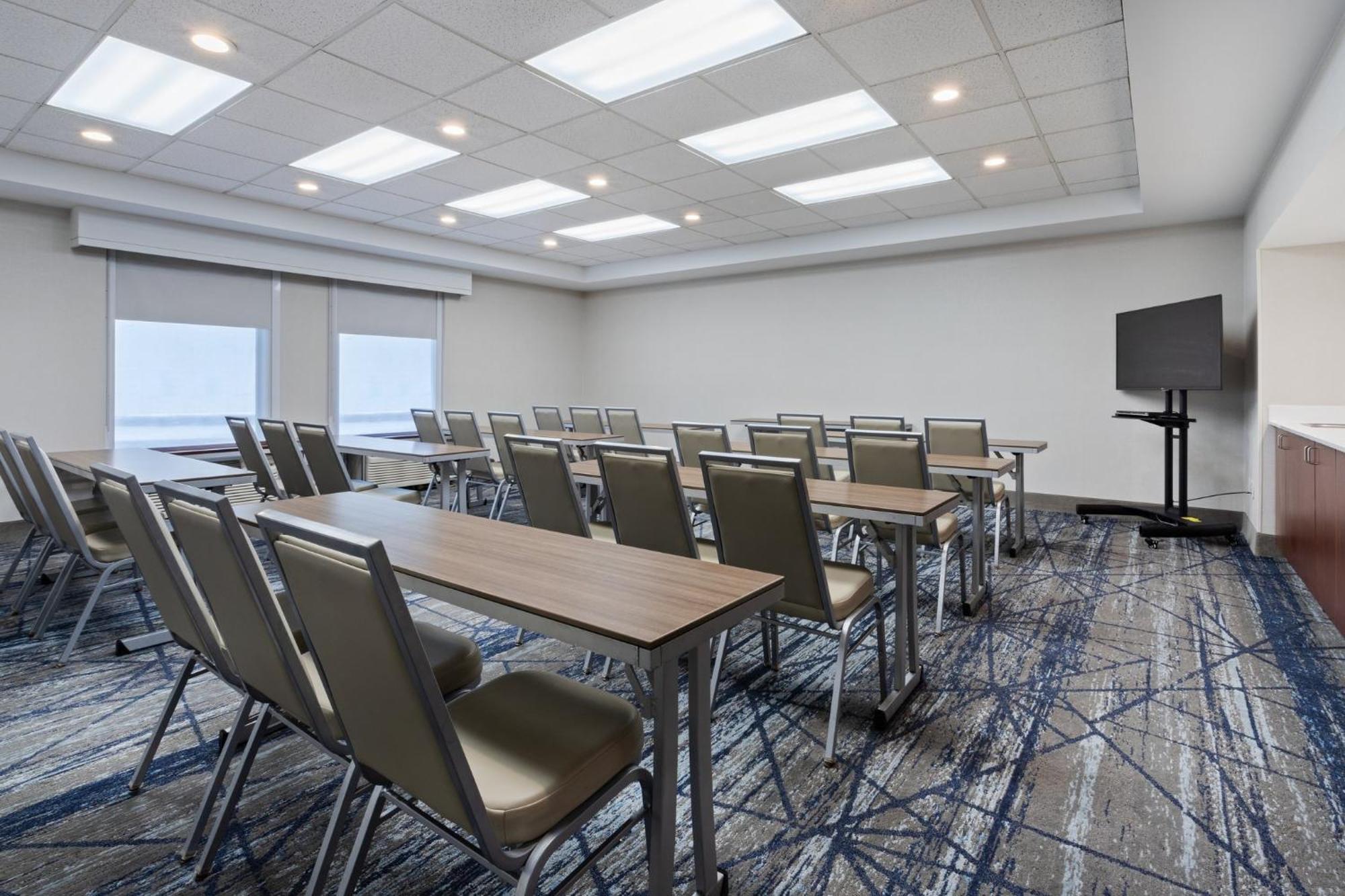 Holiday Inn Express & Suites Cincinnati Riverfront By Ihg Covington Eksteriør billede
