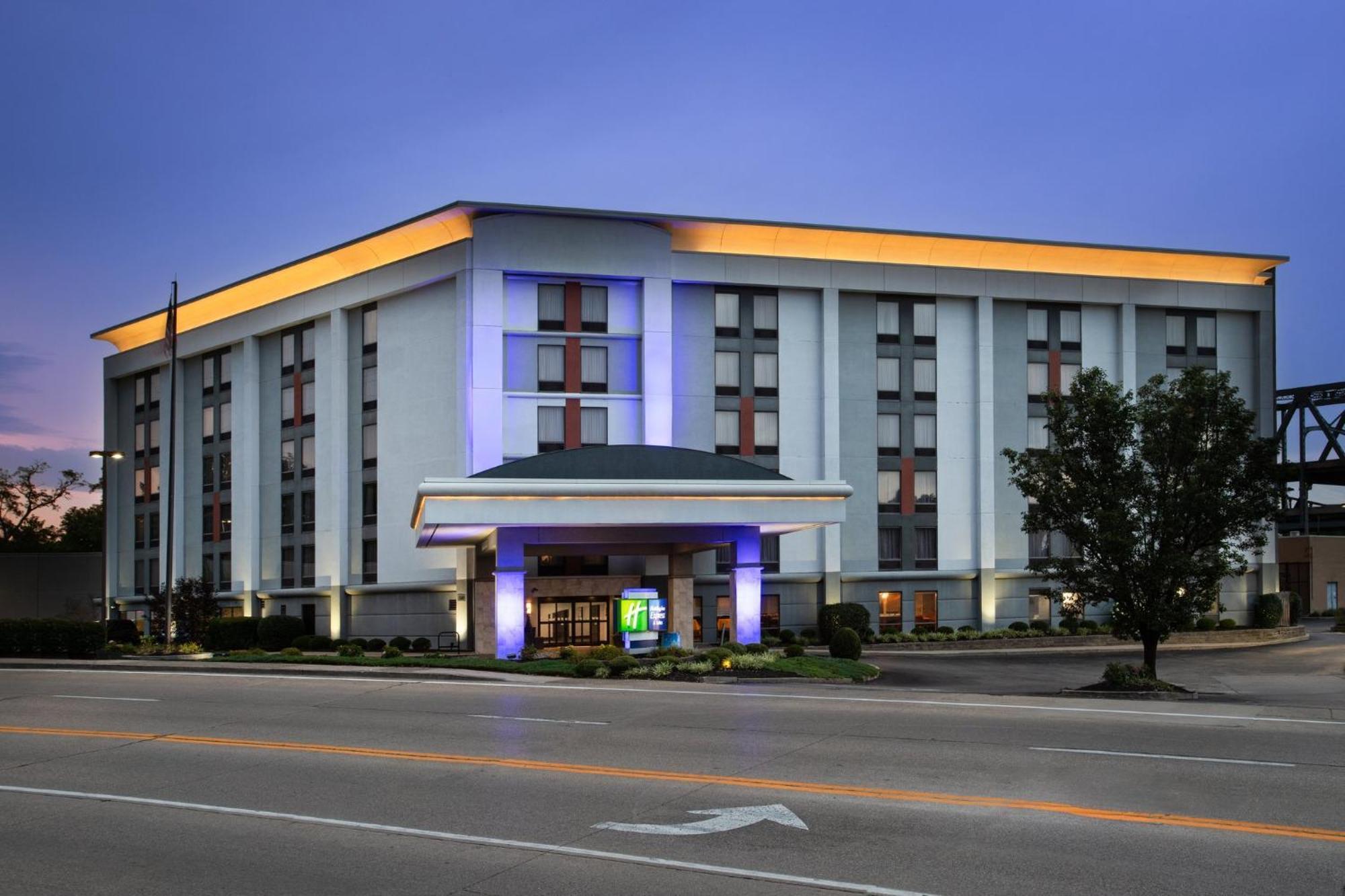 Holiday Inn Express & Suites Cincinnati Riverfront By Ihg Covington Eksteriør billede