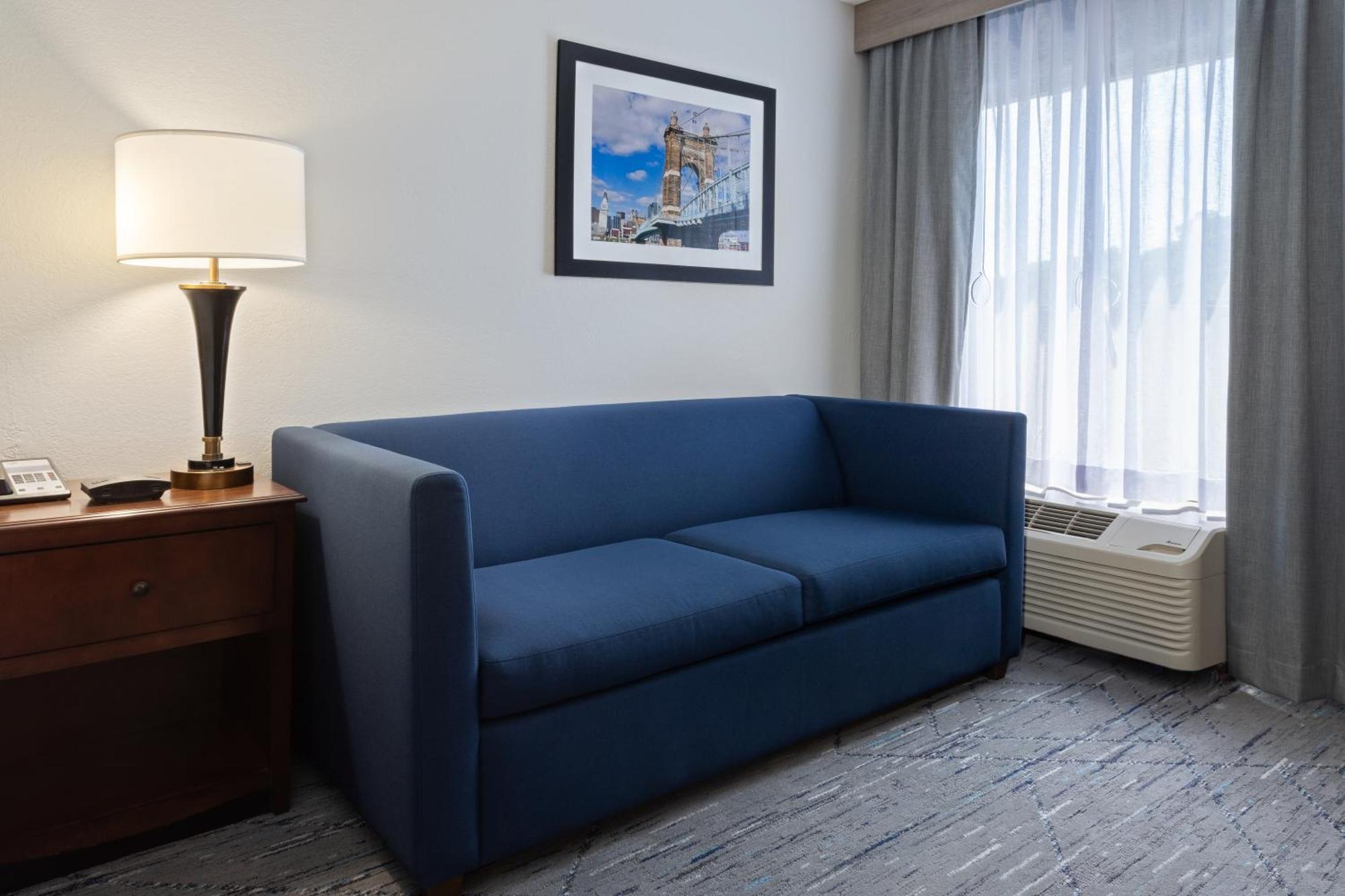 Holiday Inn Express & Suites Cincinnati Riverfront By Ihg Covington Eksteriør billede