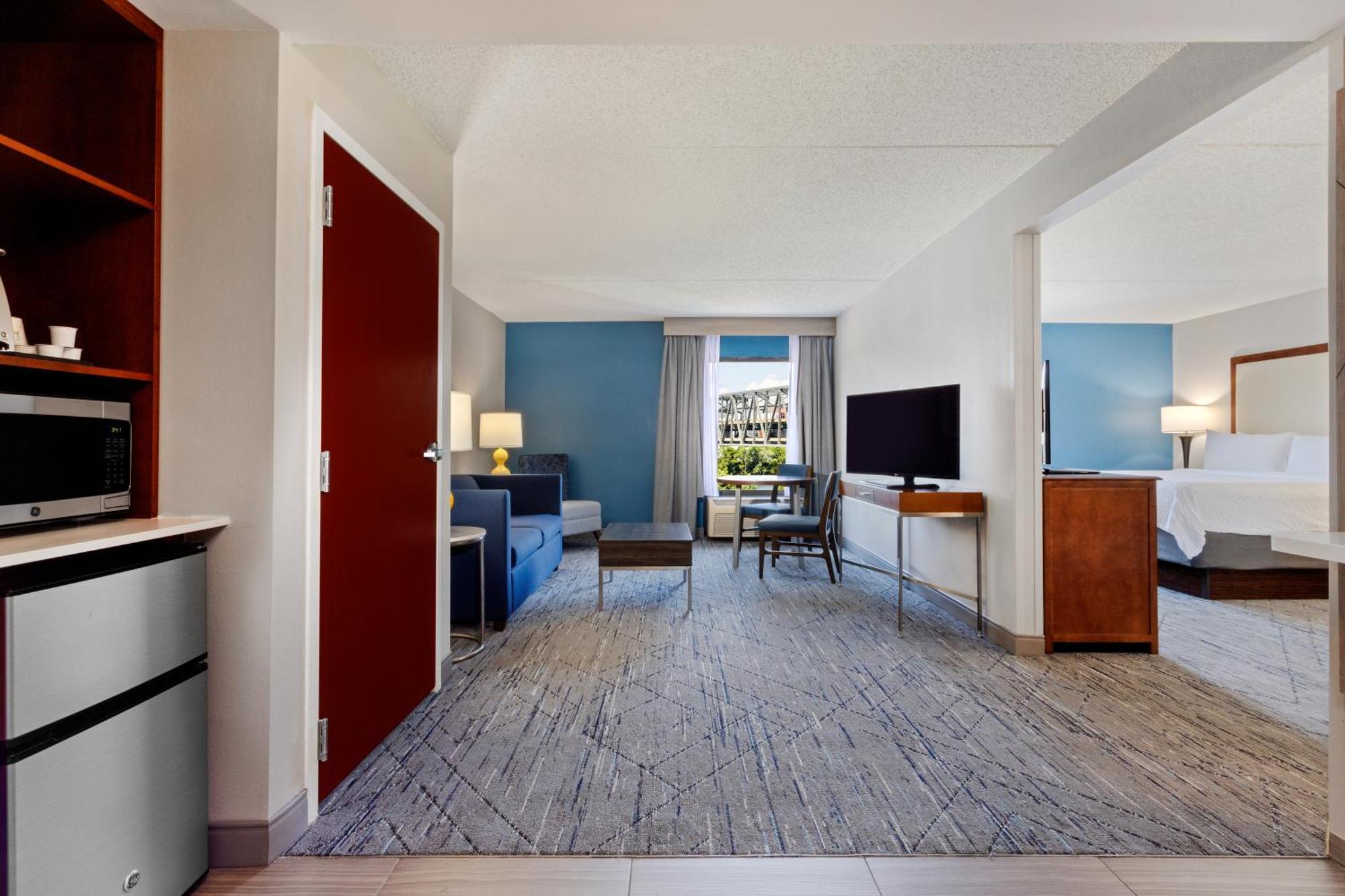 Holiday Inn Express & Suites Cincinnati Riverfront By Ihg Covington Eksteriør billede
