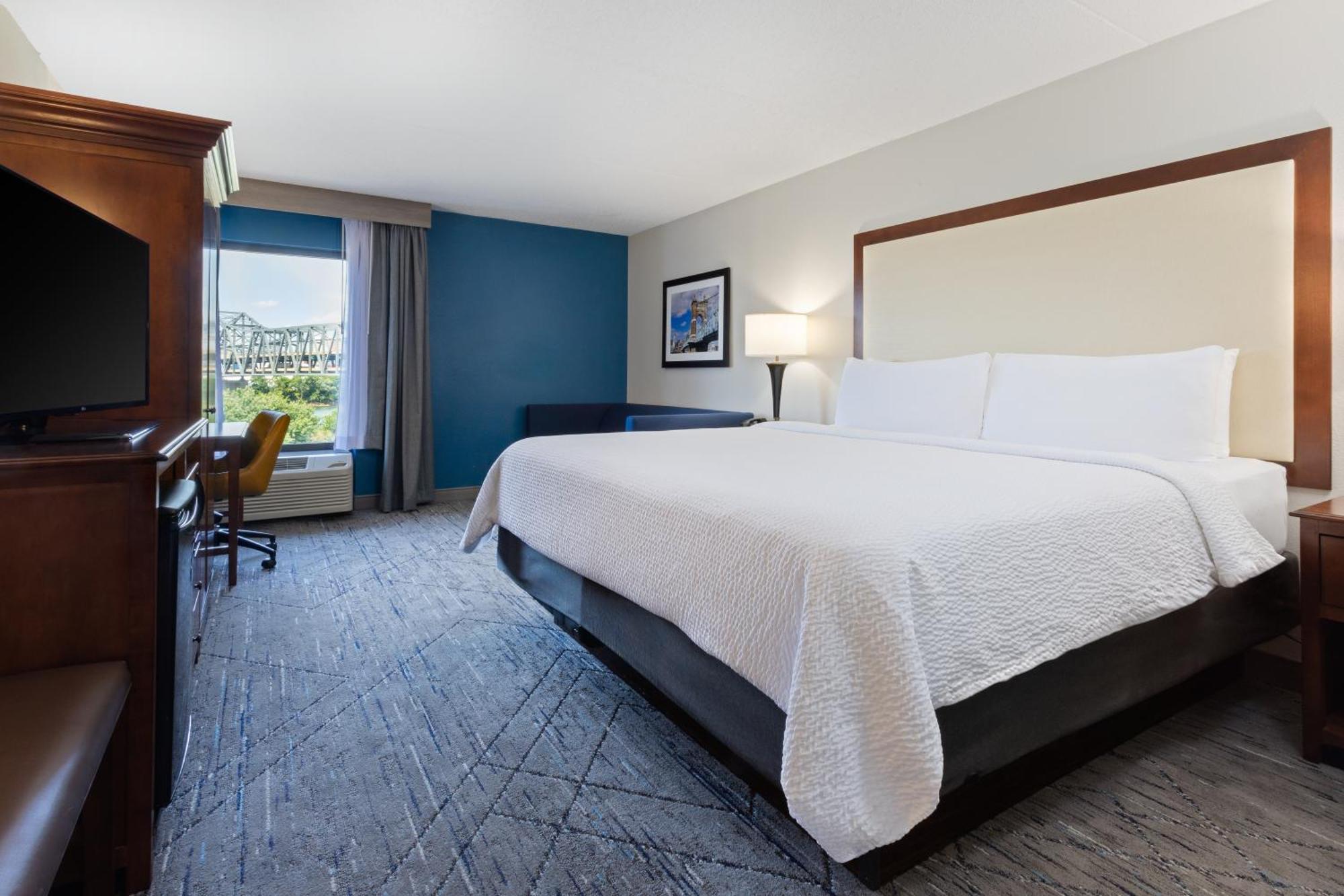 Holiday Inn Express & Suites Cincinnati Riverfront By Ihg Covington Eksteriør billede